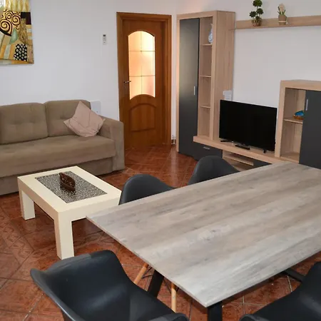 Apartment & Harbour At The Door 2 Bedrooms
