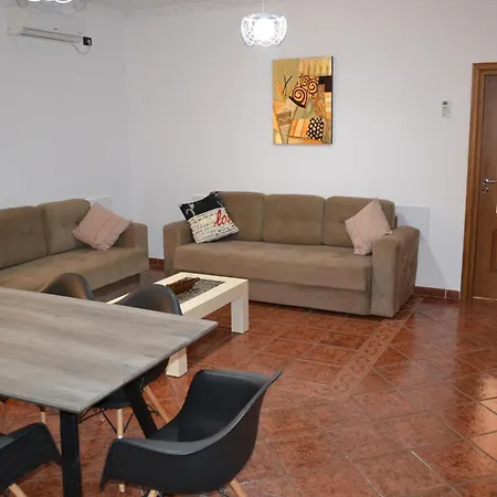 Apartment & Harbour At The Door 2 Bedrooms