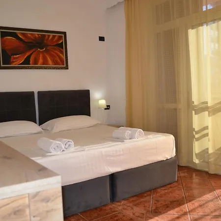 & Harbour At The Door 2 Bedrooms Apartment