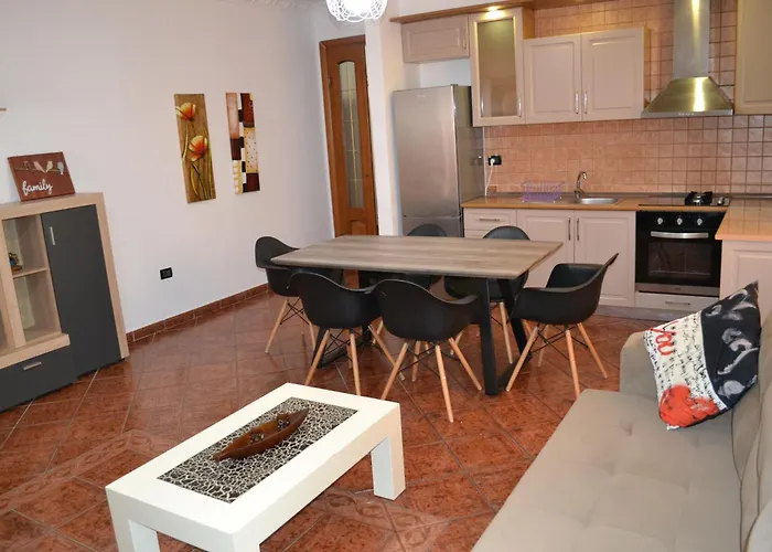 & Harbour At The Door 2 Bedrooms Partial Seaview *
