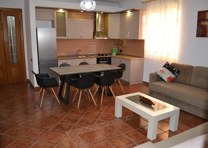 & Harbour At The Door 2 Bedrooms Partial Seaview 公寓