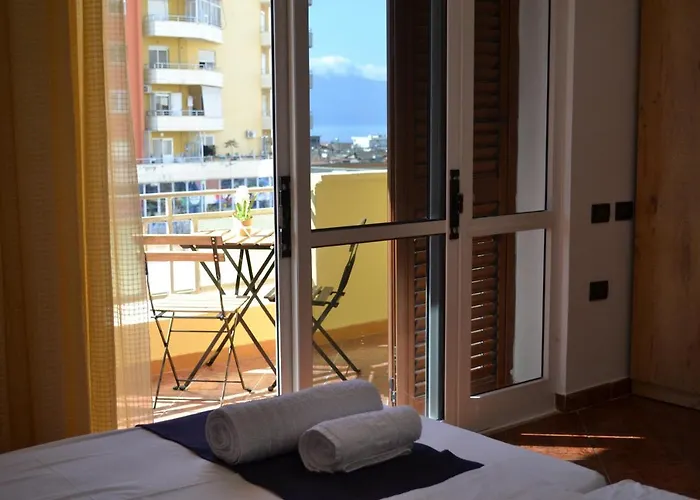Apartment & Harbour At The Door 2 Bedrooms Partial Seaview Vlorë